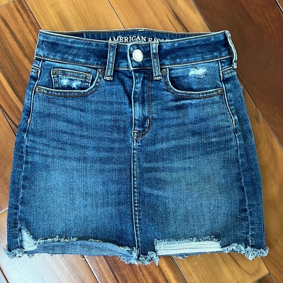 American Eagle Outfitters Dresses & Skirts - American Eagle super stretch distressed mini jean skirt